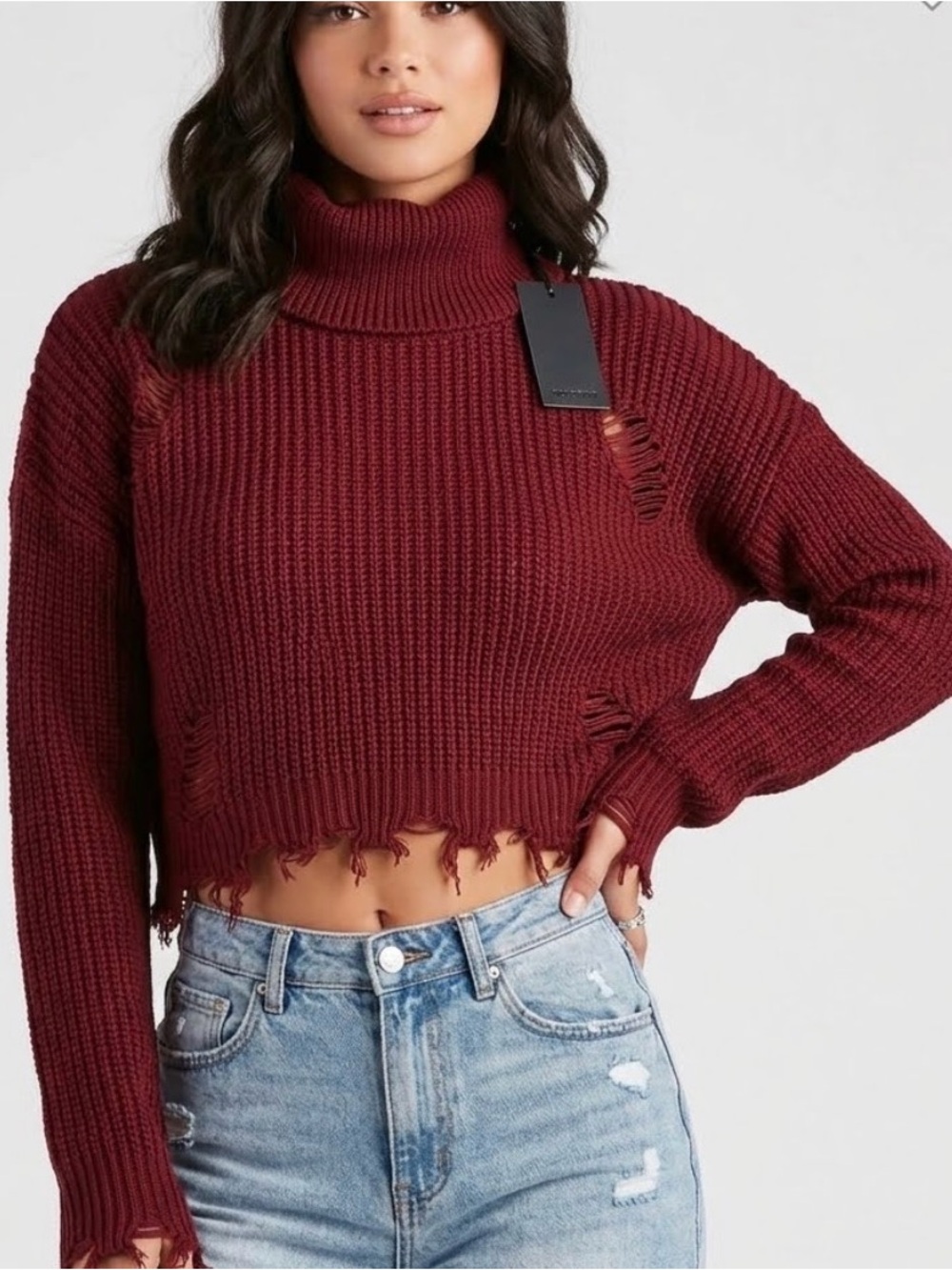 Cropped wine sweater
